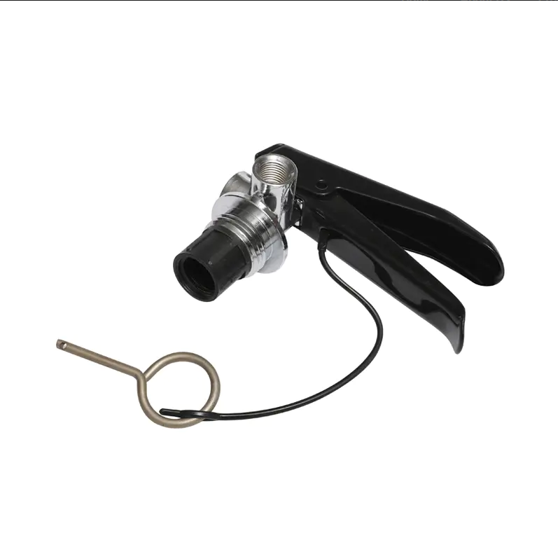 Aká je hlavná úloha suchého ventilu v hasiacich prístrojoch suchého prášku? Ako kontroluje uvoľňovanie a vstrekovanie hasiacich látok suchého prášku?